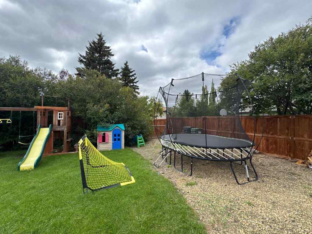 MLS® A2249364 - 12 Rutherford Drive  in Rosedale Estates Red Deer, Residential