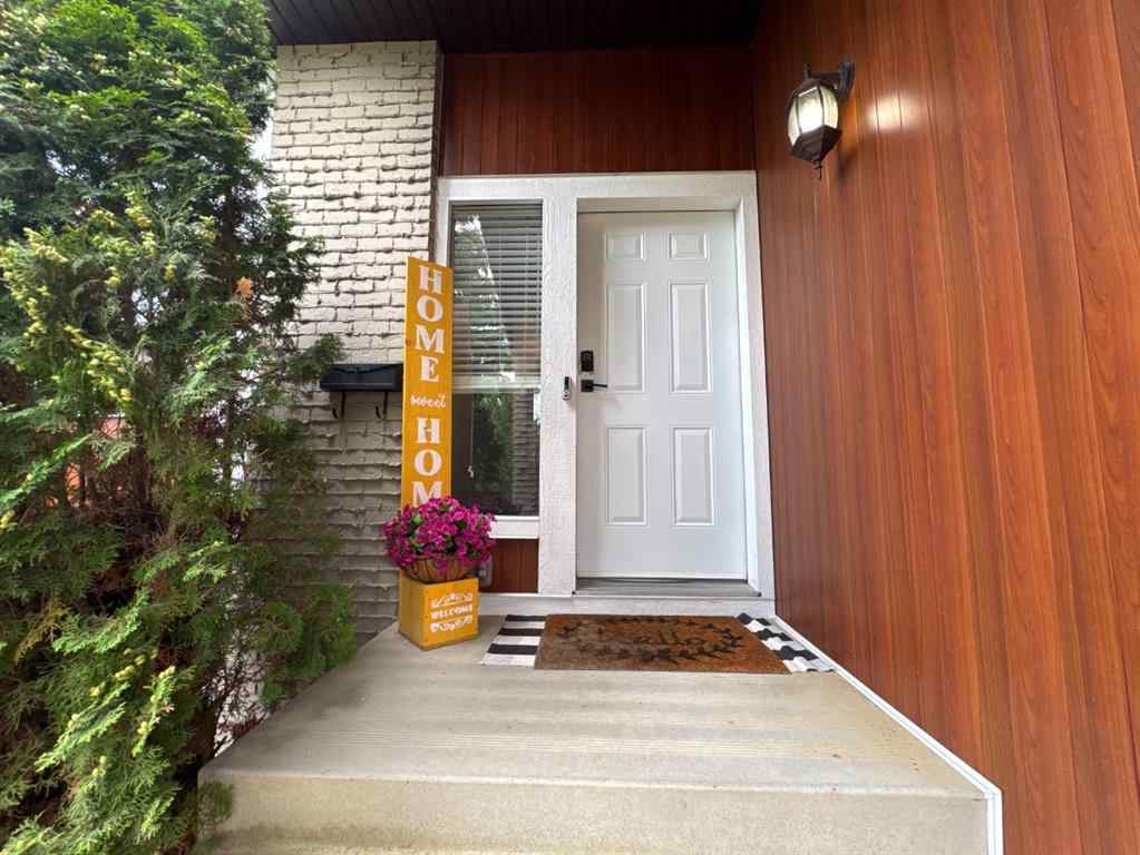 MLS® A2249364 - 12 Rutherford Drive  in Rosedale Estates Red Deer, Residential