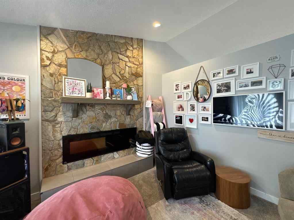 MLS® A2249364 - 12 Rutherford Drive  in Rosedale Estates Red Deer, Residential