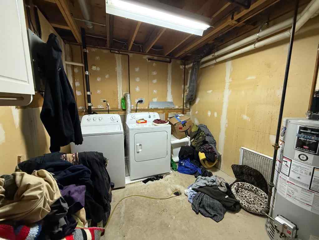 MLS® A2249385 - 4813 50 Street  in NONE Clive, Residential