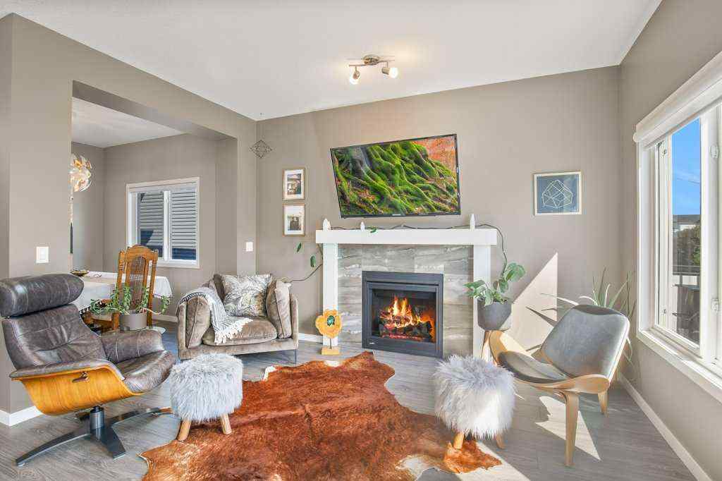 MLS® A2249387 - 38 Cole Way  in Crestview Sylvan Lake, Residential