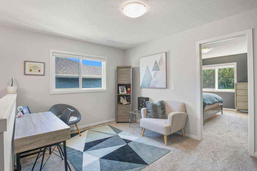 MLS® A2249387 - 38 Cole Way  in Crestview Sylvan Lake, Residential