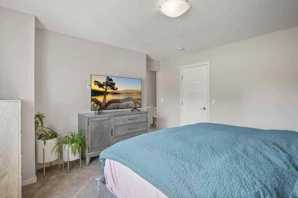 MLS® A2249387 - 38 Cole Way  in Crestview Sylvan Lake, Residential