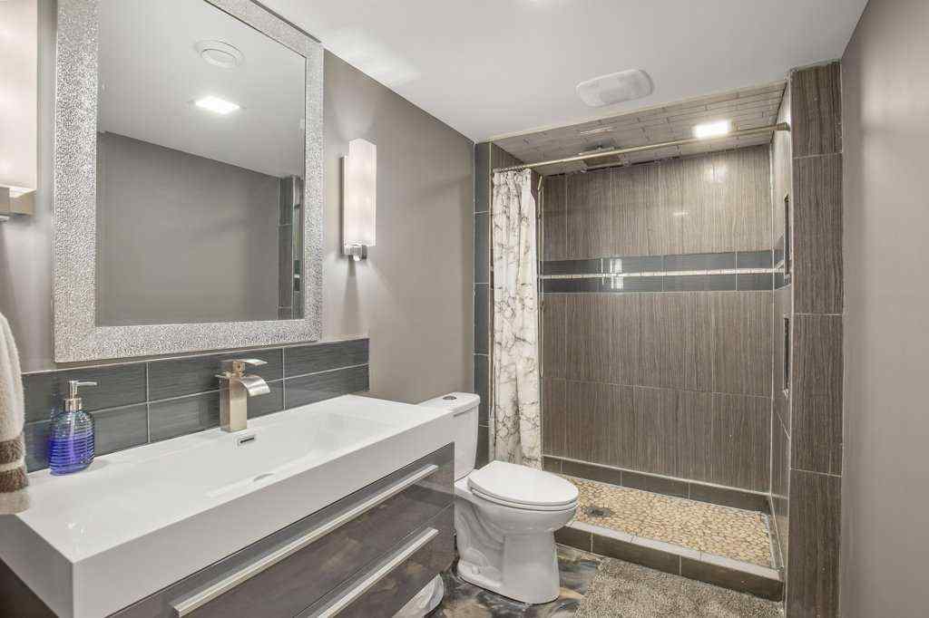 MLS® A2249387 - 38 Cole Way  in Crestview Sylvan Lake, Residential
