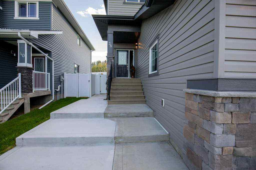 MLS® A2249387 - 38 Cole Way  in Crestview Sylvan Lake, Residential