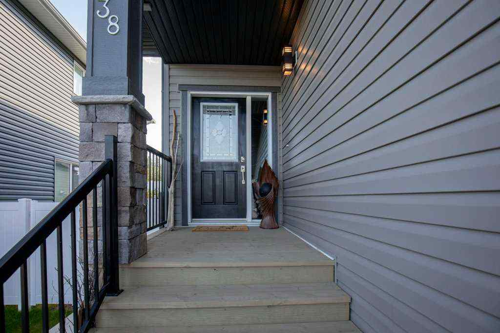 MLS® A2249387 - 38 Cole Way  in Crestview Sylvan Lake, Residential