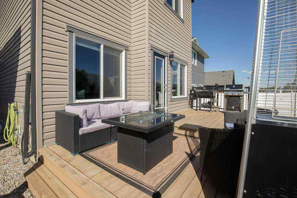 MLS® A2249387 - 38 Cole Way  in Crestview Sylvan Lake, Residential