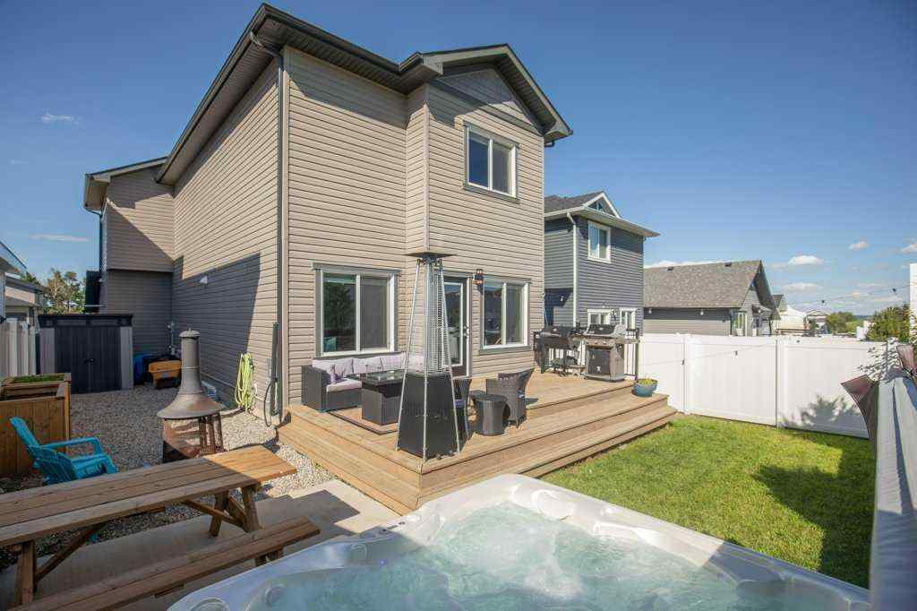 MLS® A2249387 - 38 Cole Way  in Crestview Sylvan Lake, Residential