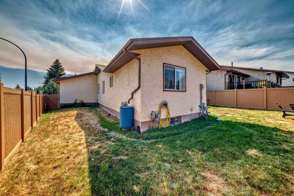 MLS® A2249389 - 41 Edge Close  in Eastview Estates Red Deer, Residential