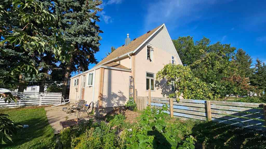MLS® A2249390 - 5102 49 Street  in NONE Castor, Residential