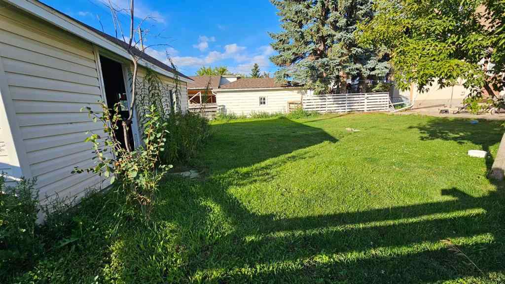 MLS® A2249390 - 5102 49 Street  in NONE Castor, Residential