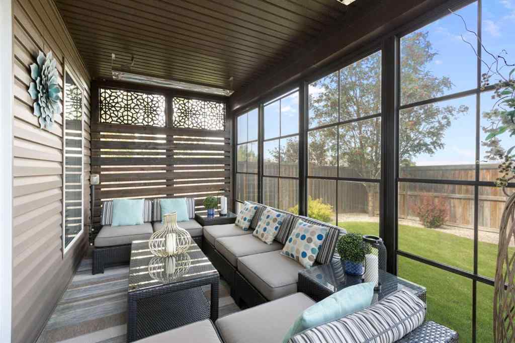 MLS® A2249393 - 164 Hillcrest Boulevard  in Hillview Estates Strathmore, Residential