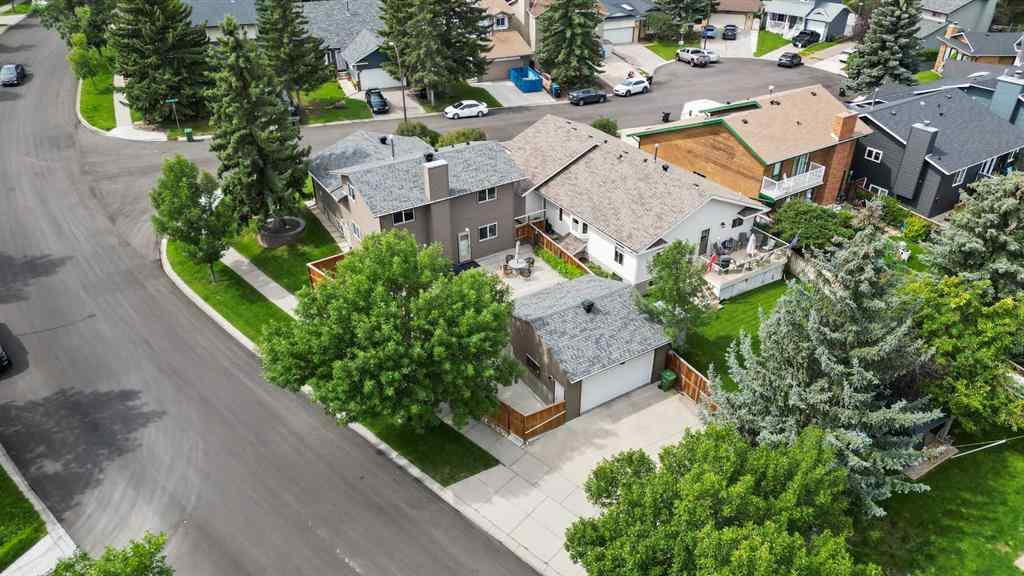 MLS® A2249395 - 103 Sandarac Place NW in Sandstone Valley Calgary, Residential