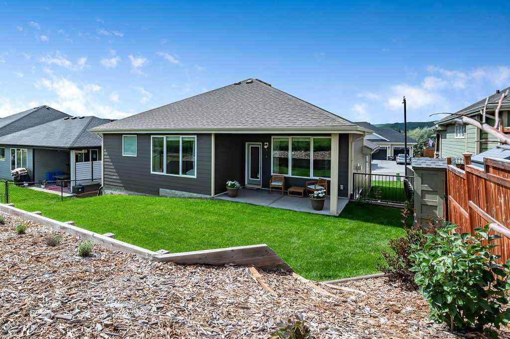 MLS® A2249397 - 443 Seclusion Valley Drive  in NONE Diamond Valley, Residential