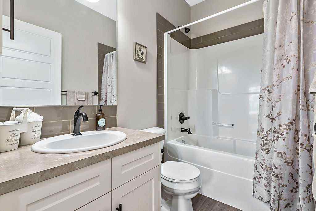 MLS® A2249397 - 443 Seclusion Valley Drive  in NONE Diamond Valley, Residential