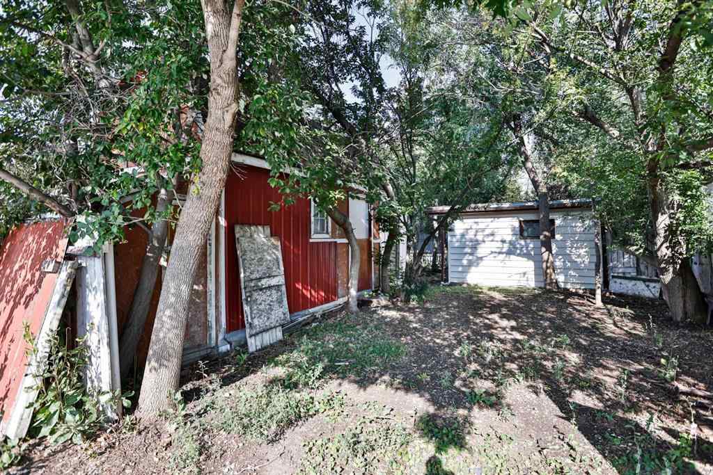 MLS® A2249409 - 1102 13 Street N in St Edwards Lethbridge, Residential