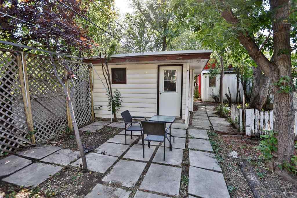 MLS® A2249409 - 1102 13 Street N in St Edwards Lethbridge, Residential