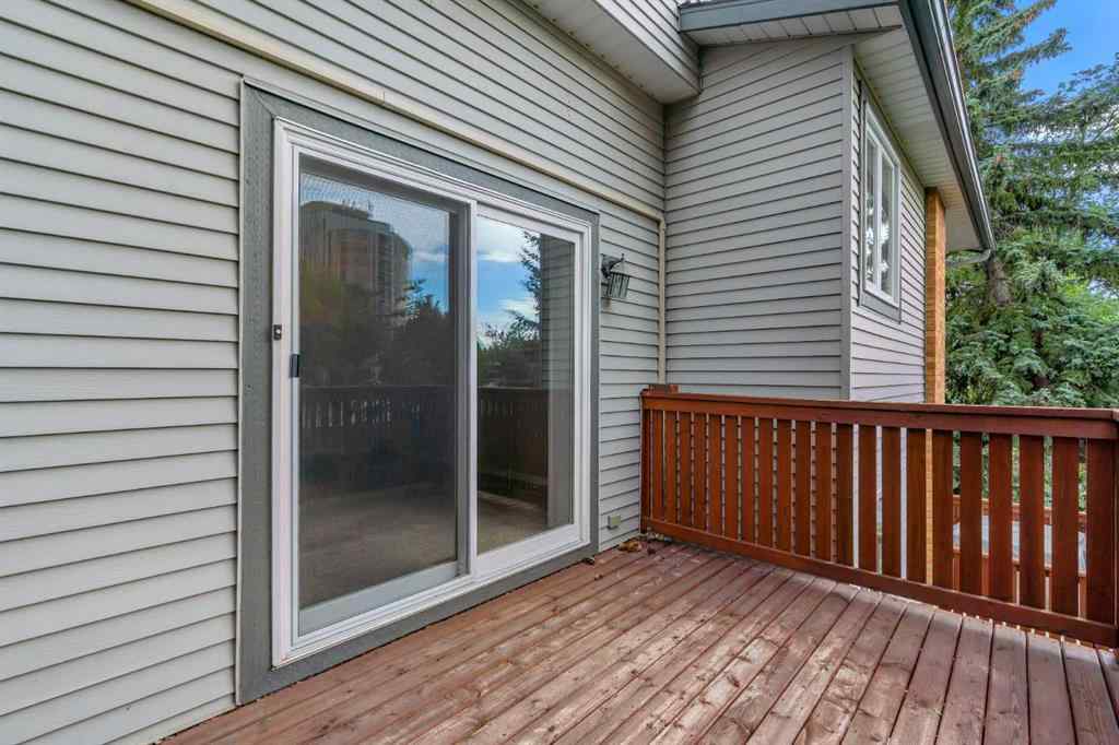 MLS® A2249410 - 22 Coachway Green SW in Coach Hill Calgary, Residential