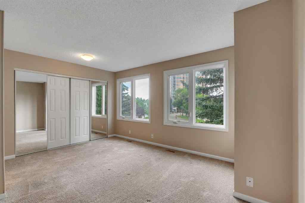 MLS® A2249410 - 22 Coachway Green SW in Coach Hill Calgary, Residential
