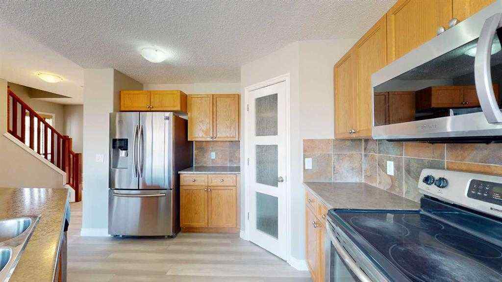 MLS® A2249414 - 334 Grosbeak Way  in Eagle Ridge Fort McMurray, Residential