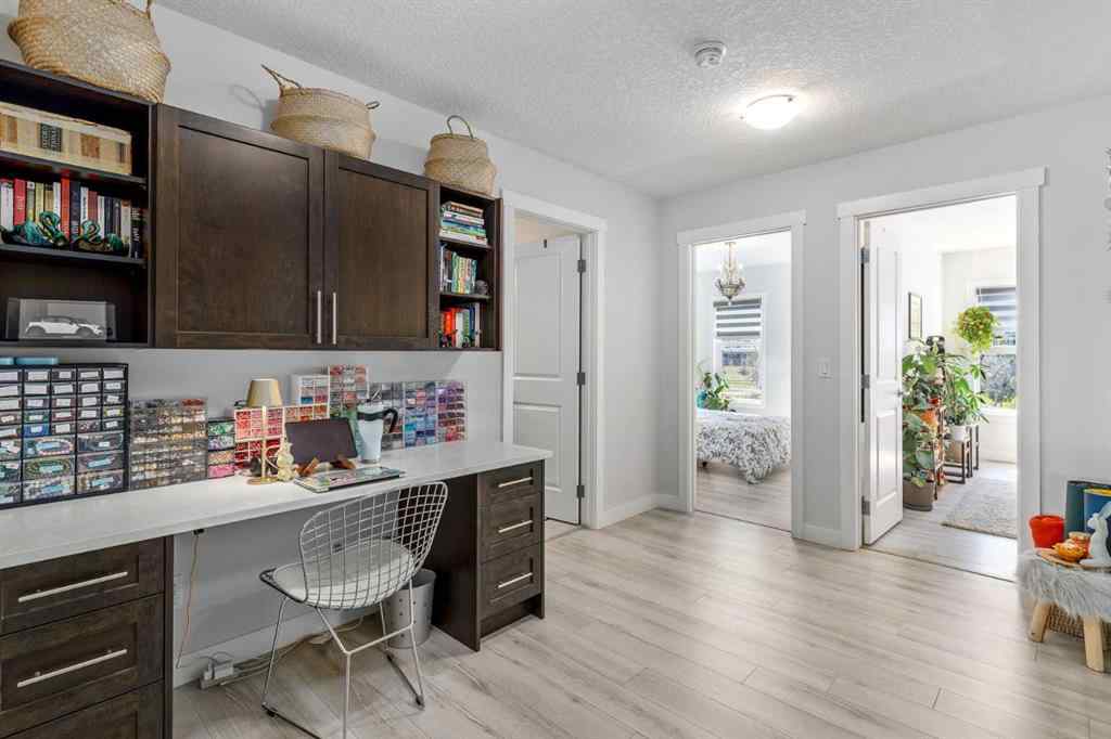 MLS® A2249415 - 10 Cranbrook Hill SE in Cranston Calgary, Residential