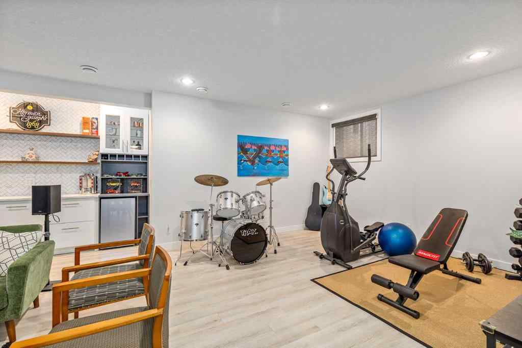 MLS® A2249415 - 10 Cranbrook Hill SE in Cranston Calgary, Residential