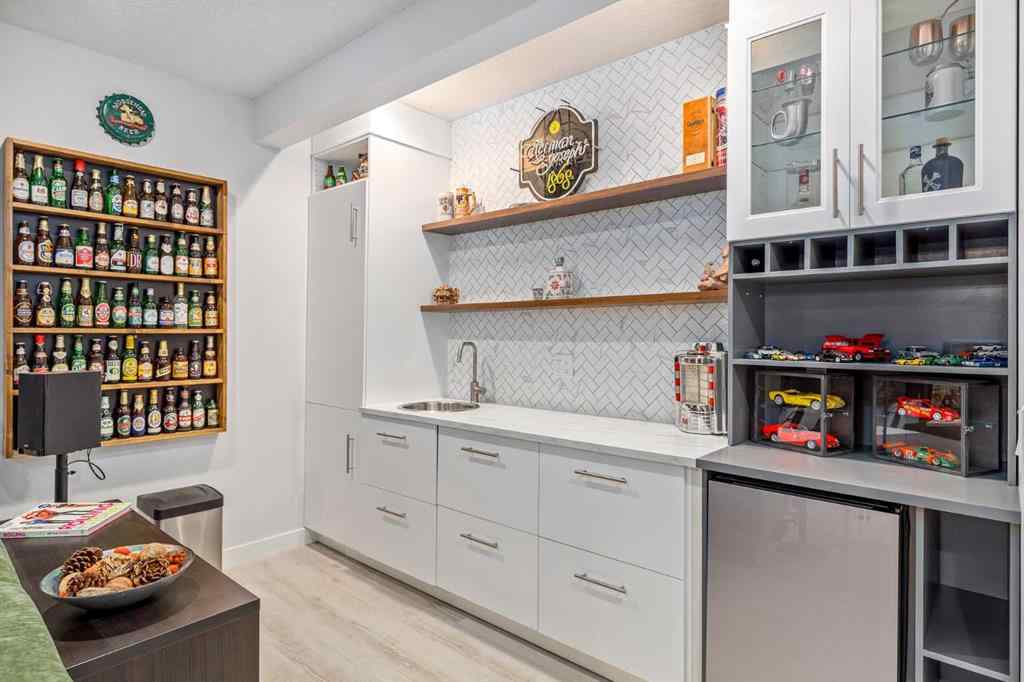 MLS® A2249415 - 10 Cranbrook Hill SE in Cranston Calgary, Residential