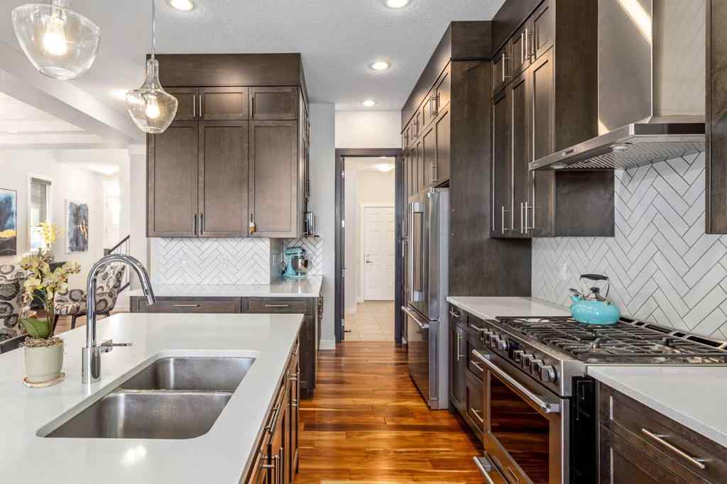 MLS® A2249415 - 10 Cranbrook Hill SE in Cranston Calgary, Residential