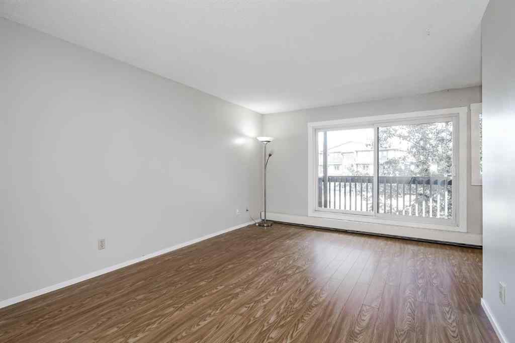 MLS® A2249417 - Unit #72 3519 49 Street NW in Varsity Calgary, Residential