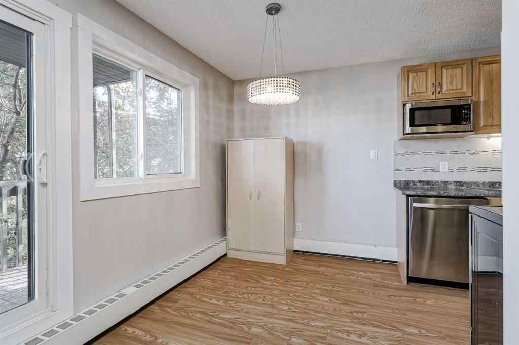 MLS® A2249417 - Unit #72 3519 49 Street NW in Varsity Calgary, Residential