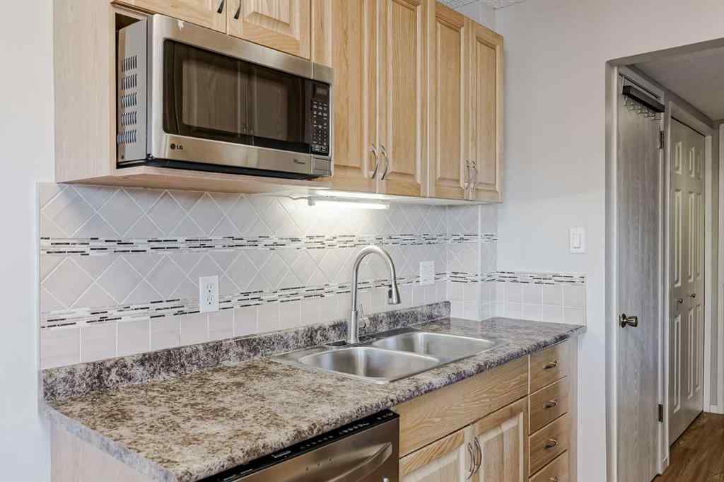 MLS® A2249417 - Unit #72 3519 49 Street NW in Varsity Calgary, Residential
