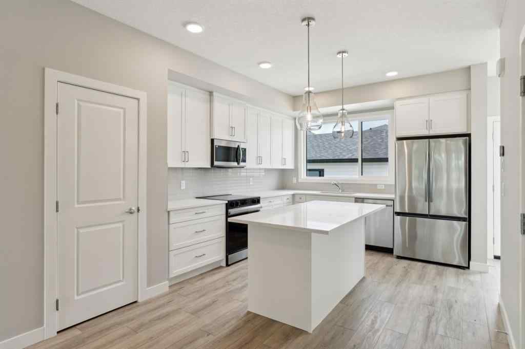 MLS® A2249427 - 4 Alderwood Close SE in Acadia Calgary, Residential