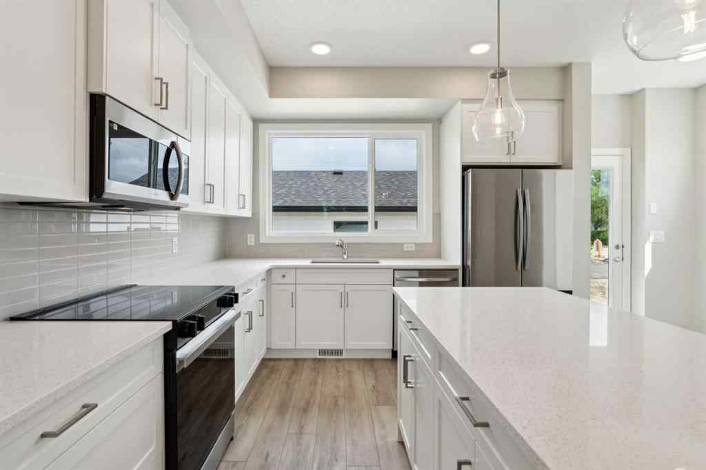 MLS® A2249427 - 4 Alderwood Close SE in Acadia Calgary, Residential