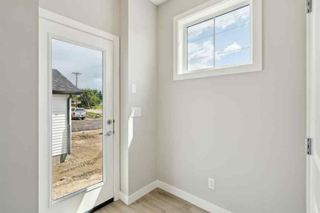 MLS® A2249427 - 4 Alderwood Close SE in Acadia Calgary, Residential