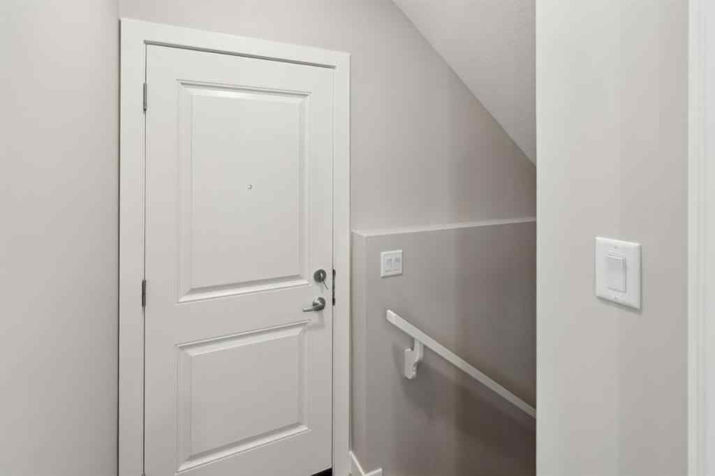 MLS® A2249430 - 10 Alderwood Close SE in Acadia Calgary, Residential