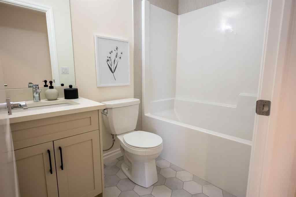 MLS® A2249449 - 375 Chelsea Passage  in Chelsea_CH Chestermere, Residential
