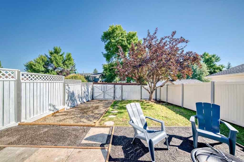 MLS® A2249467 - 102 Sunbank Way SE in Sundance Calgary, Residential