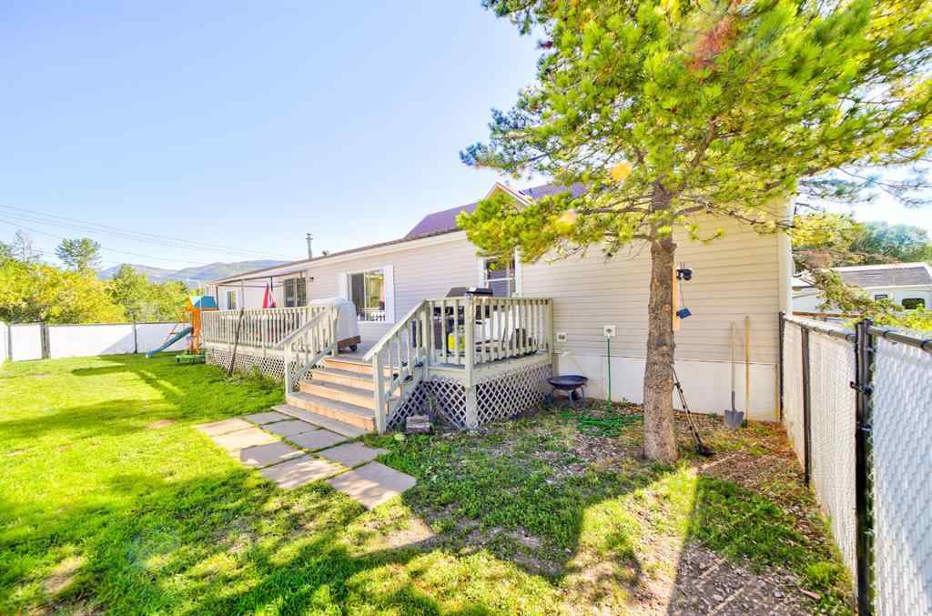 MLS® A2249470 - 1117 231 Street  in NONE Hillcrest, Residential