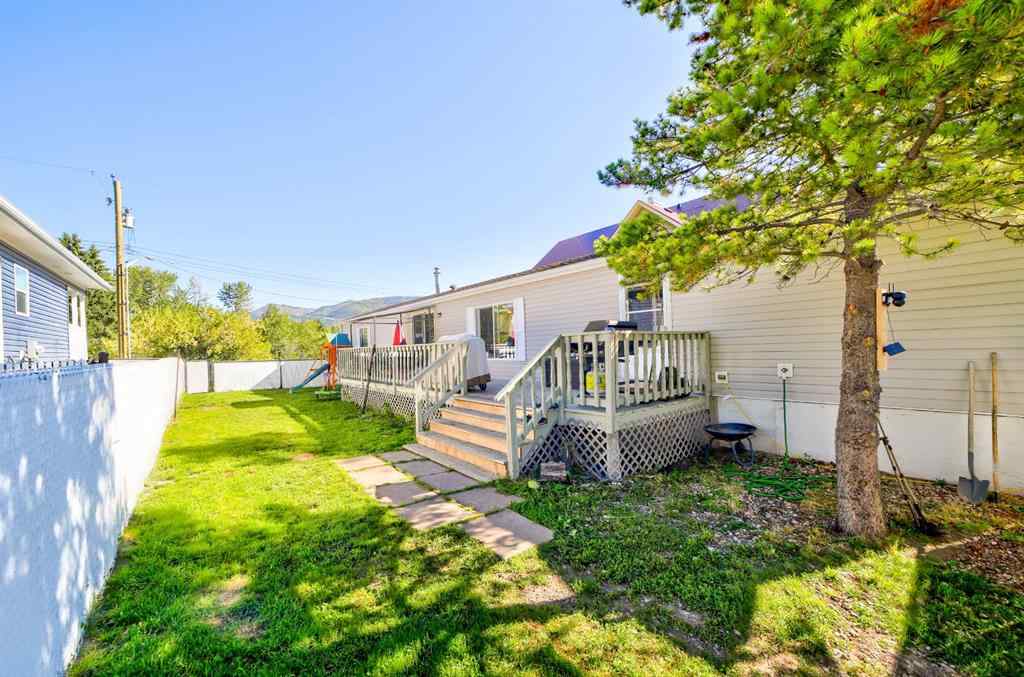 MLS® A2249470 - 1117 231 Street  in NONE Hillcrest, Residential