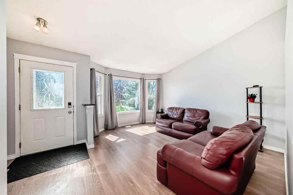 MLS® A2249471 - 108 Hillview Drive  in Hillview Estates Strathmore, Residential