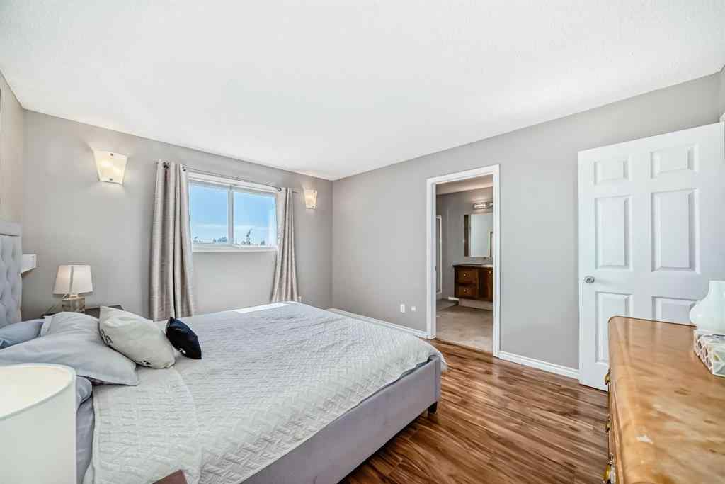 MLS® A2249471 - 108 Hillview Drive  in Hillview Estates Strathmore, Residential