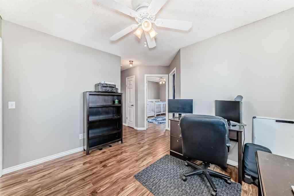 MLS® A2249471 - 108 Hillview Drive  in Hillview Estates Strathmore, Residential