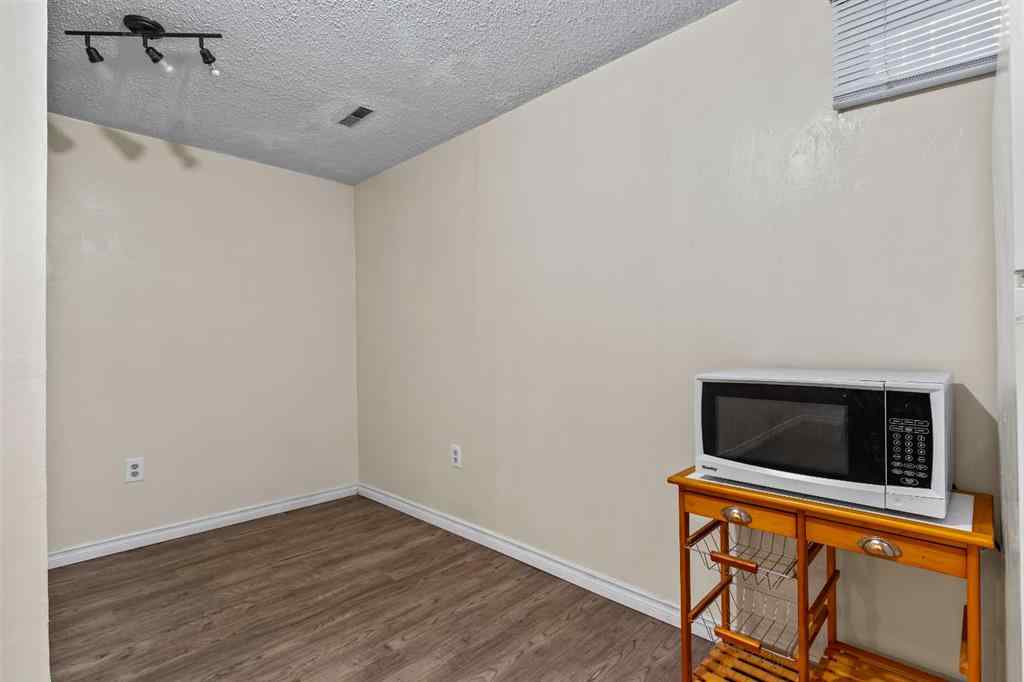 MLS® A2249479 - 5908 Trelle Drive NE in Thorncliffe Calgary, Residential