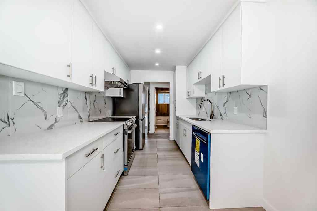 MLS® A2249490 - 6216 4 Street NE in Thorncliffe Calgary, Residential