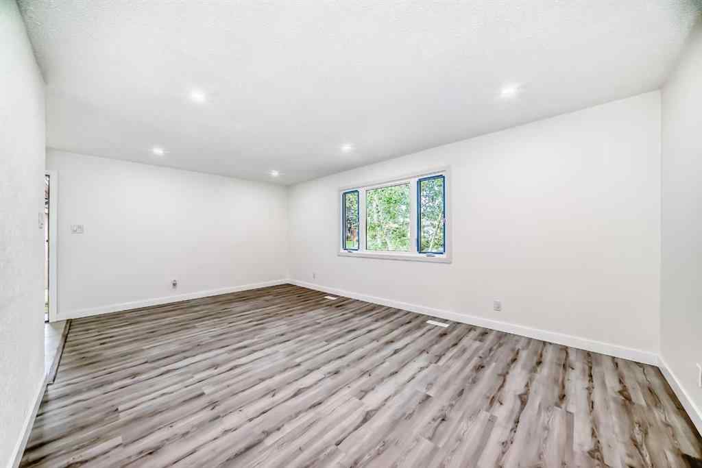 MLS® A2249490 - 6216 4 Street NE in Thorncliffe Calgary, Residential