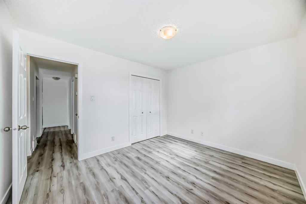 MLS® A2249490 - 6216 4 Street NE in Thorncliffe Calgary, Residential