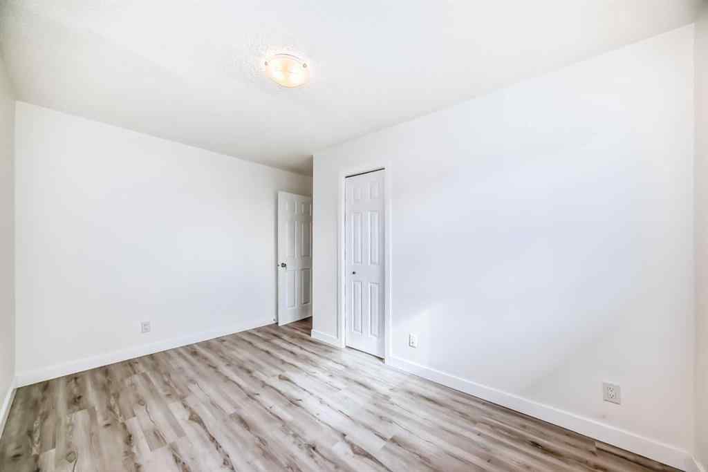 MLS® A2249490 - 6216 4 Street NE in Thorncliffe Calgary, Residential