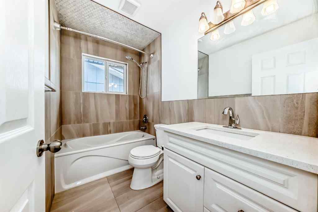 MLS® A2249490 - 6216 4 Street NE in Thorncliffe Calgary, Residential