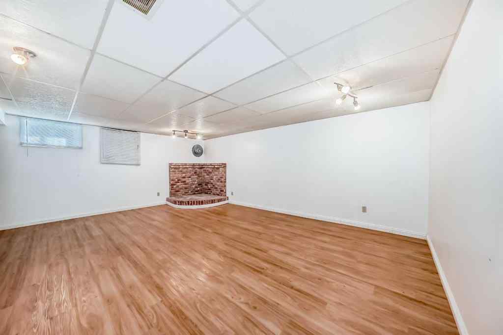 MLS® A2249490 - 6216 4 Street NE in Thorncliffe Calgary, Residential