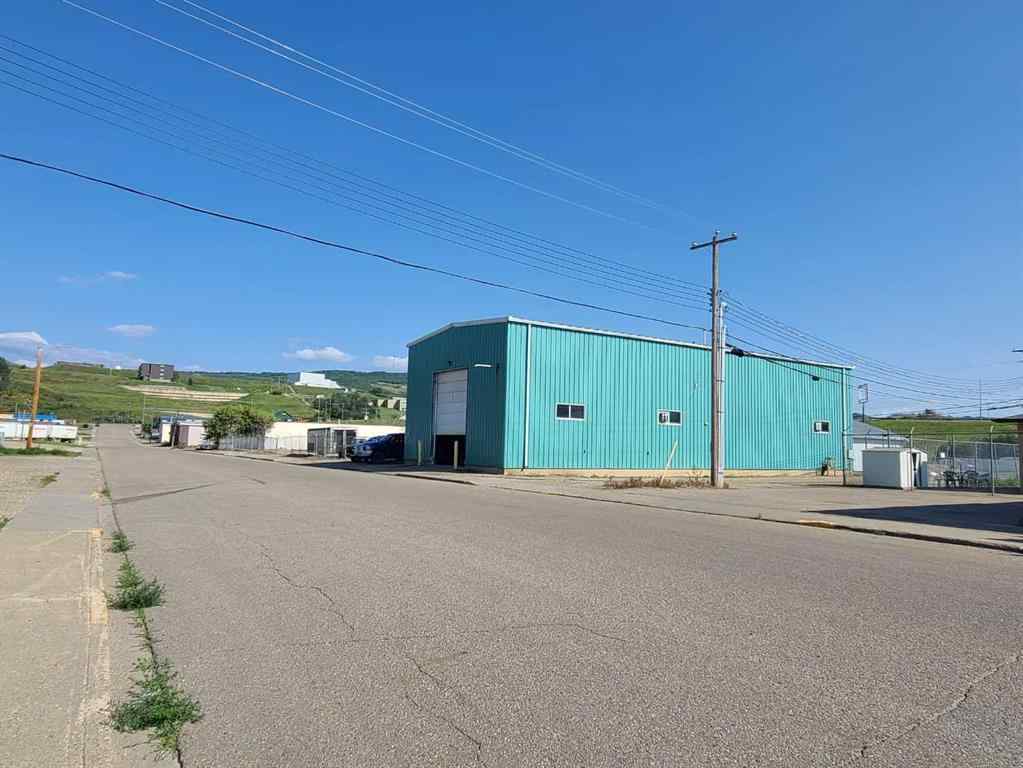 MLS® A2249501 - 9503-9519 90 Avenue  in Industrial Area Peace River, Commercial